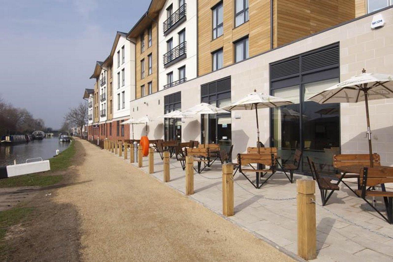 Premier Inn Stratford Upon Avon Waterways Exterior foto